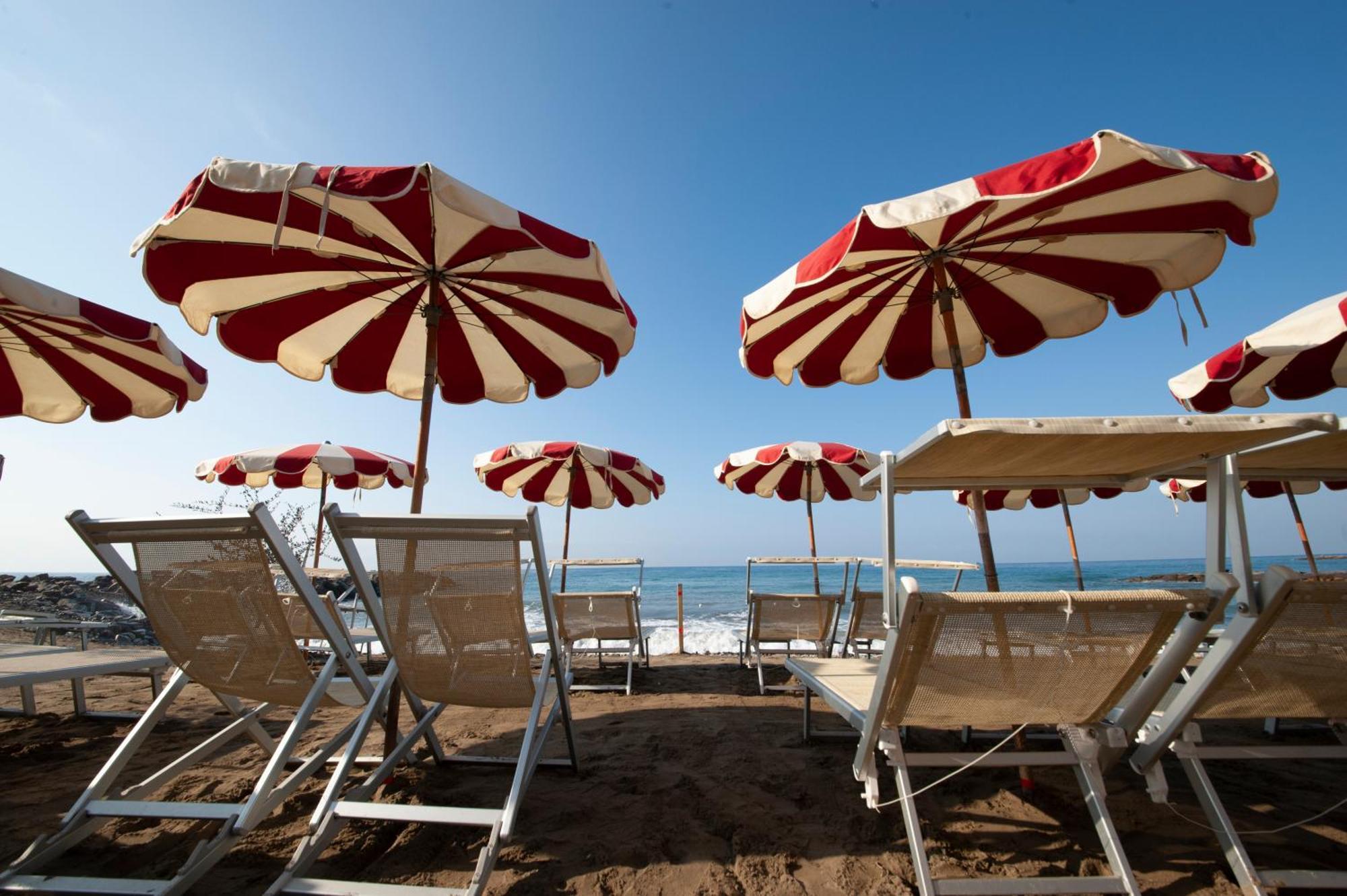 Nicoletta Rivieraholiday Albenga Eksteriør bilde